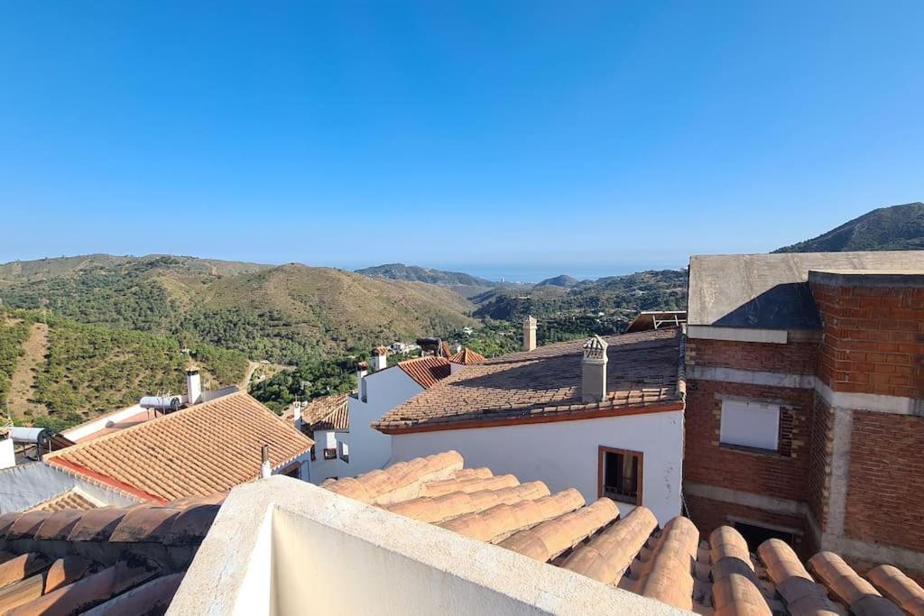 Apartamento Atico Con Vistas Mar Y Montana Ojén Exterior foto